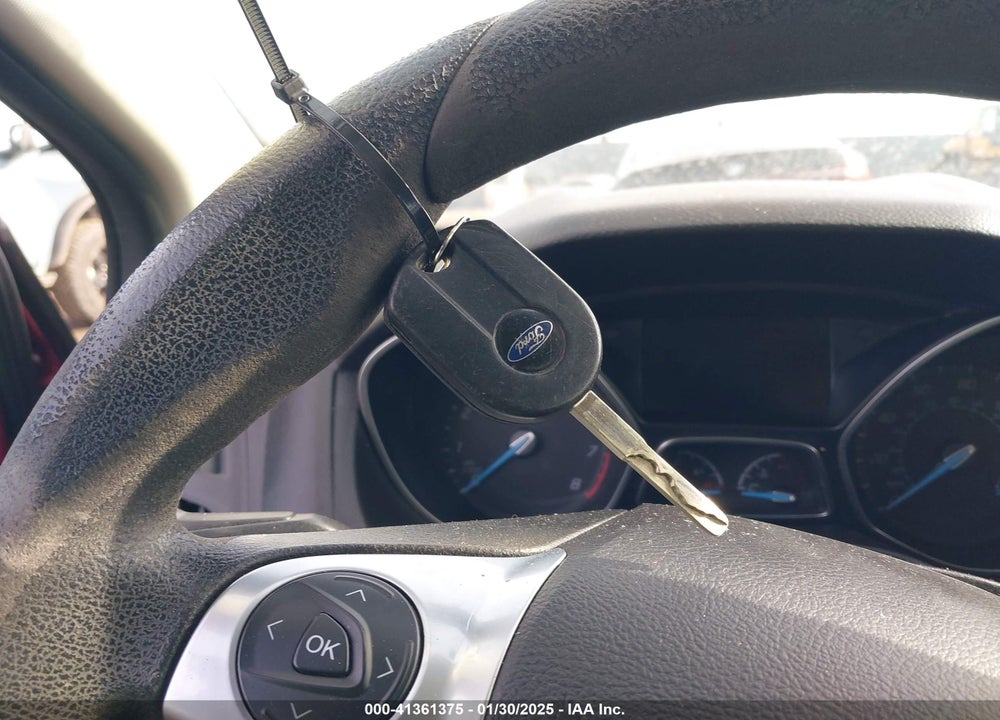 2014 FORD FOCUS VIN: 1FADP3F24EL108124
