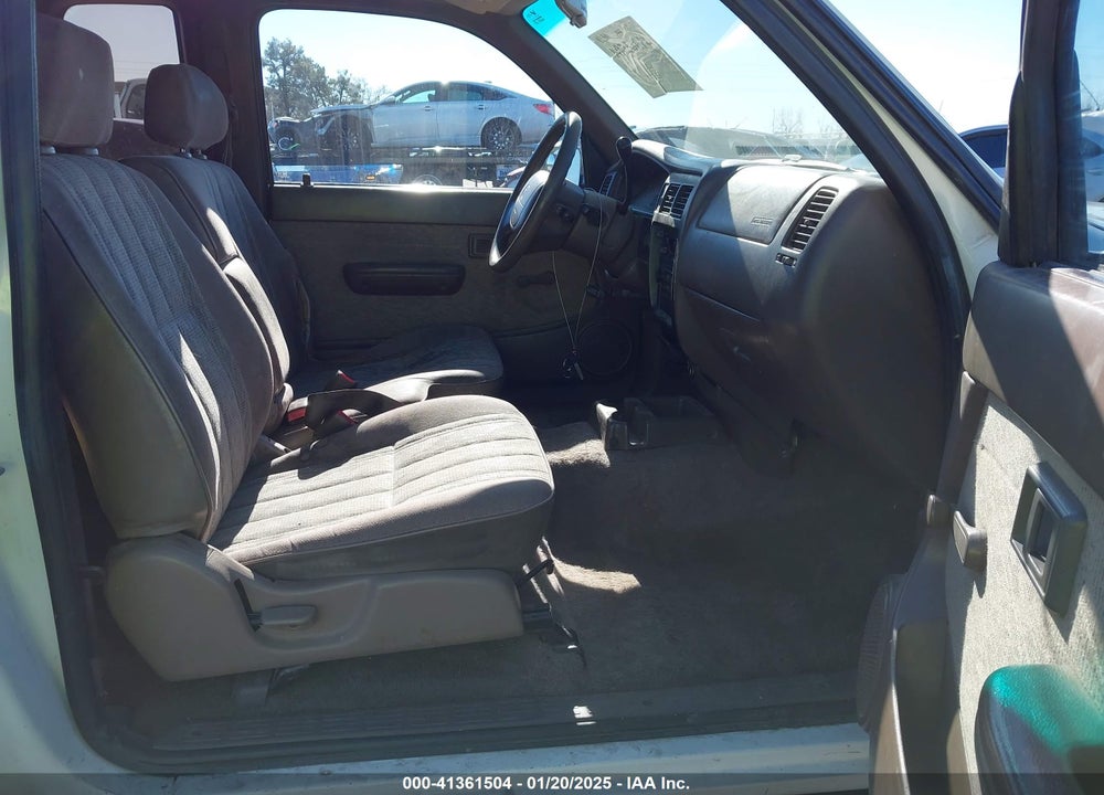 1998 TOYOTA TACOMA VIN: 4TAVL52N1WZ092786