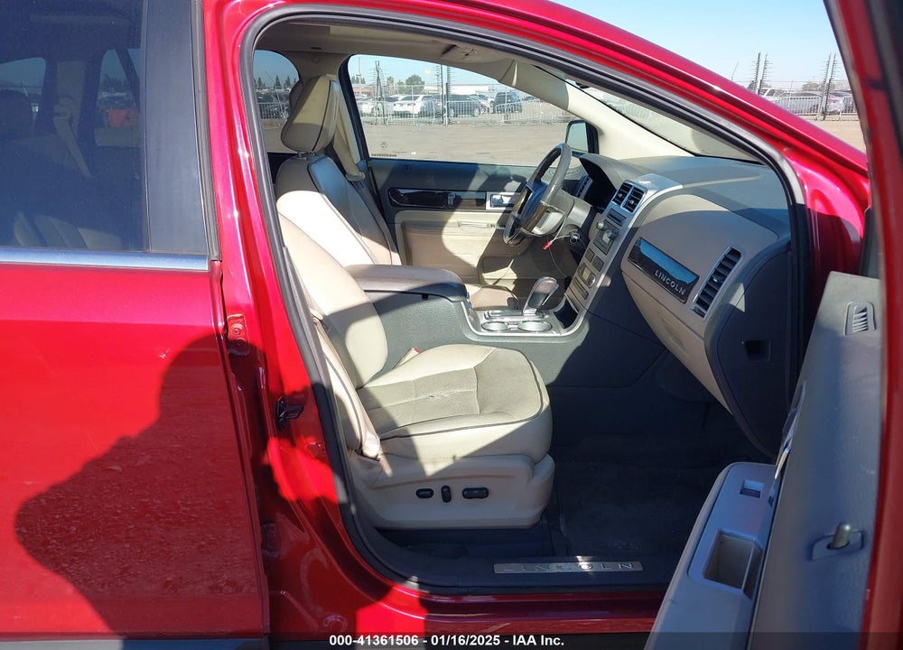 2008 LINCOLN MKX VIN: 2LMDU88C08BJ29756