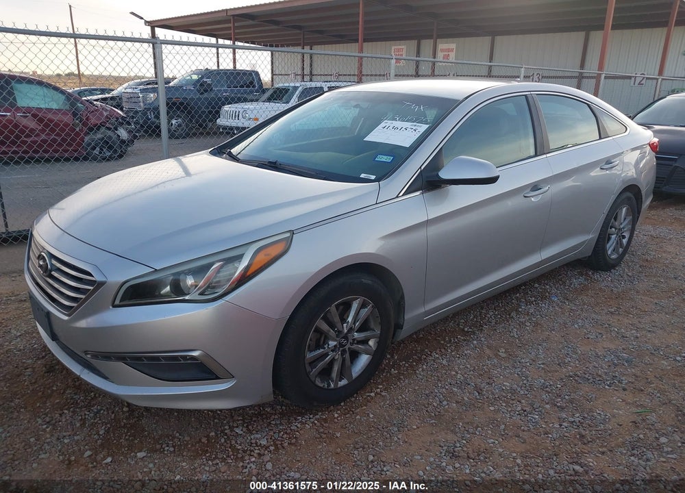 2015 HYUNDAI SONATA SE VIN: 5NPE24AF5FH202645