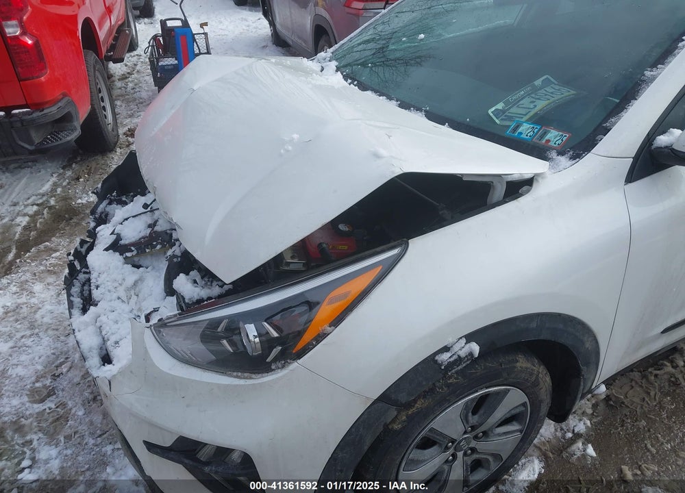 2021 KIA NIRO LX VIN: KNDCB3LC5M5462593