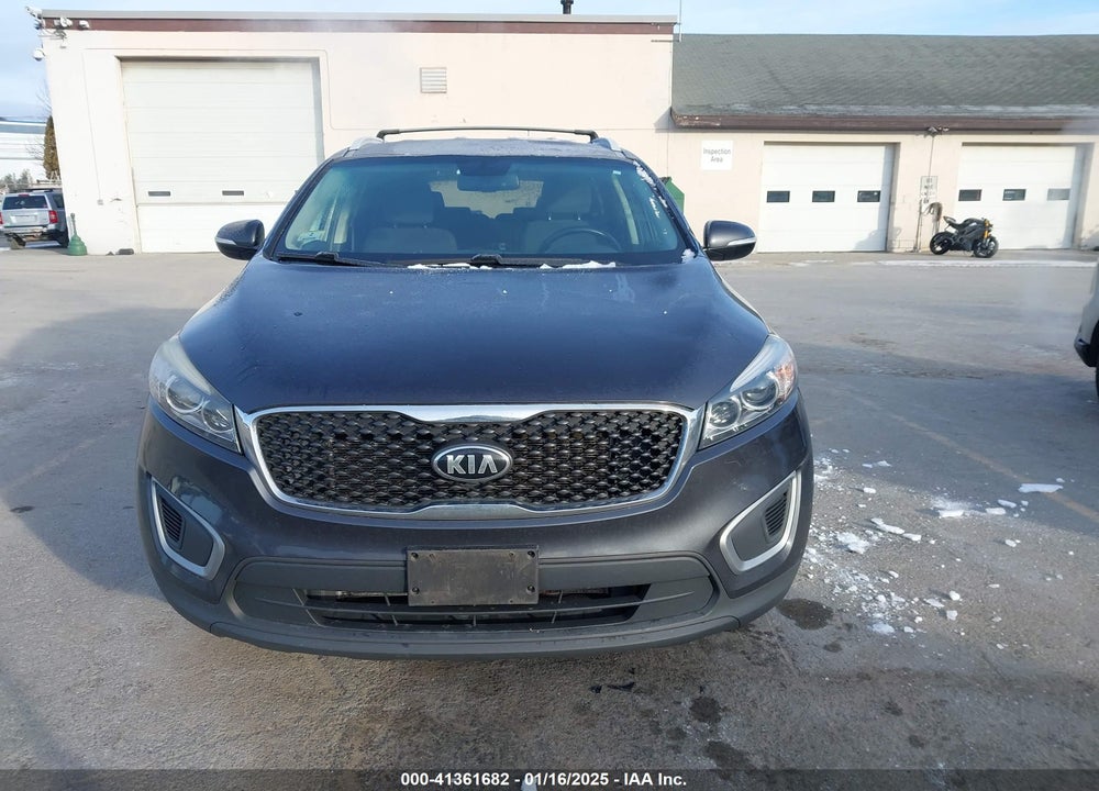 2017 KIA SORENTO 3.3L LX VIN: 5XYPGDA52HG291036