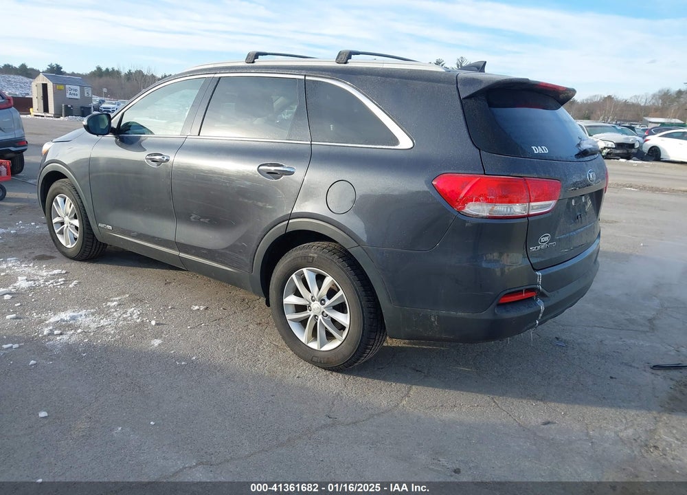 2017 KIA SORENTO 3.3L LX VIN: 5XYPGDA52HG291036