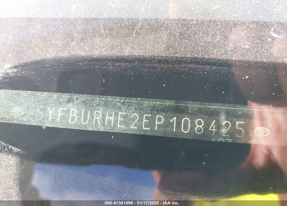 2014 TOYOTA COROLLA VIN: 5YFBURHE2EP108425