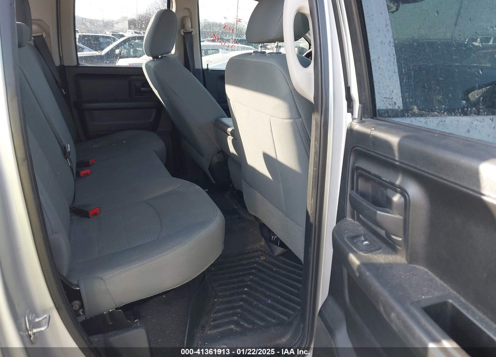 2017 RAM 1500 EXPRESS 4X4 6'4 BOX VIN: 1C6RR7FTXHS587855