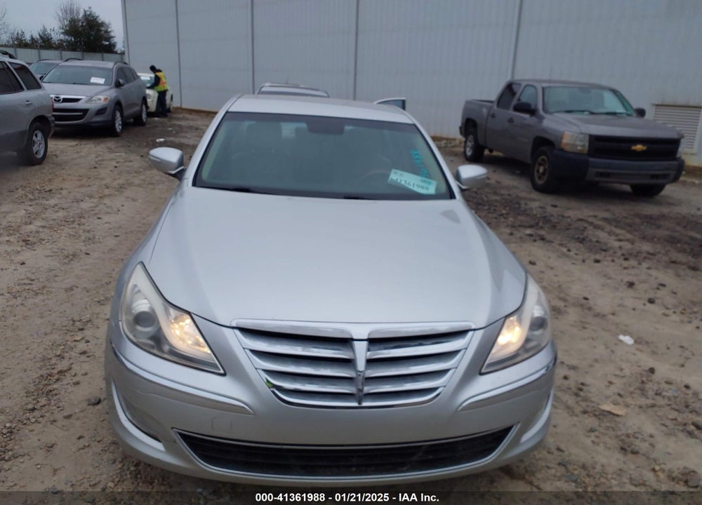 2013 HYUNDAI GENESIS VIN: KMHGC4DD9DU219642