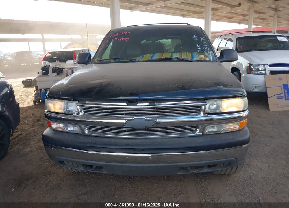 2002 CHEVROLET TAHOE LS VIN: 1GNEC13T42R281699