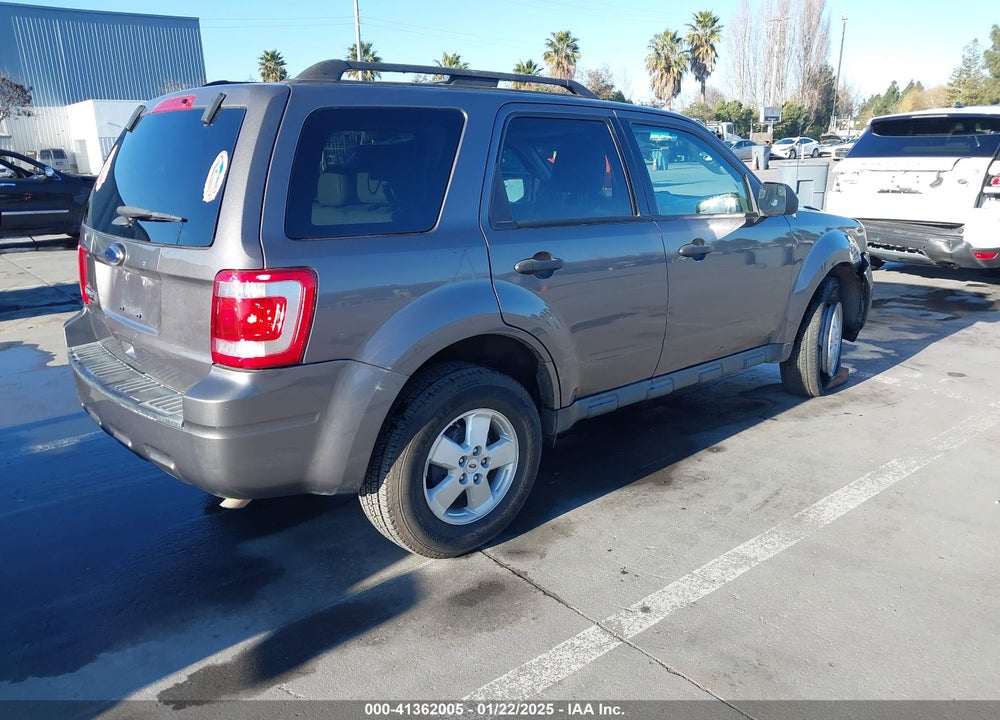 2011 FORD ESCAPE XLT VIN: 1FMCU0D79BKC63888
