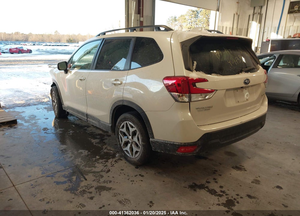2022 SUBARU FORESTER PREMIUM VIN: JF2SKAECXNH401433