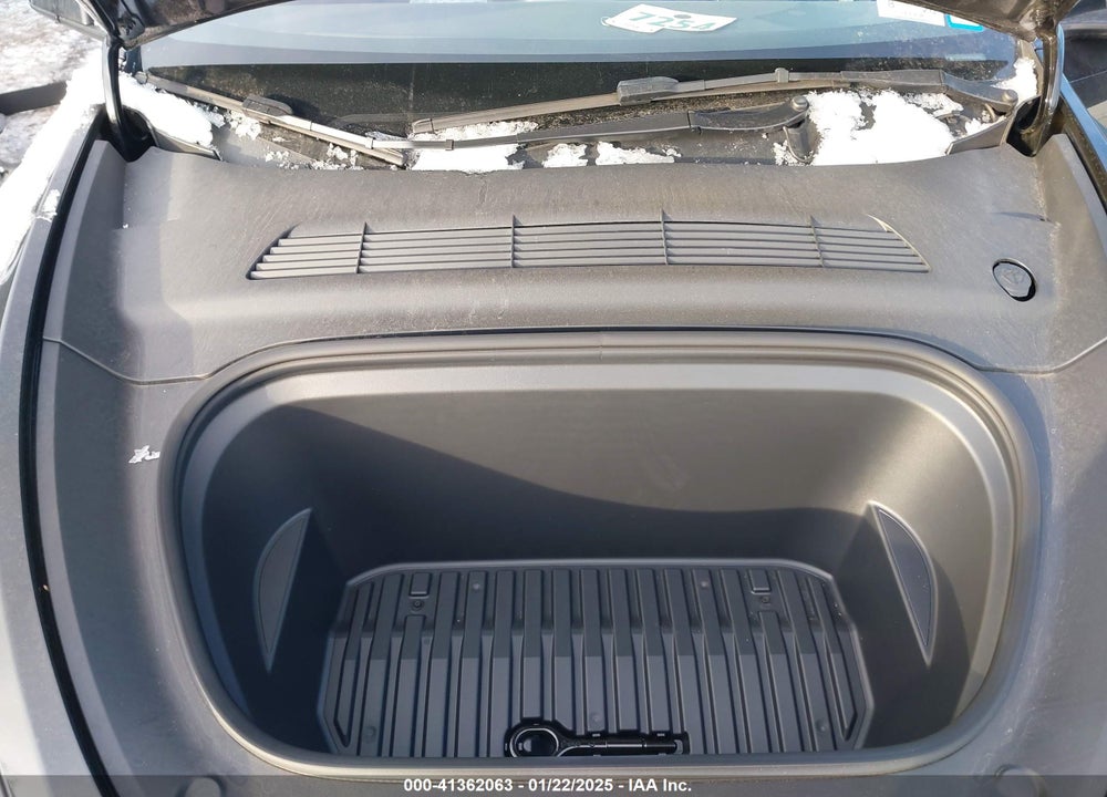 2022 TESLA MODEL Y LONG RANGE DUAL MOTOR ALL-WHEEL DRIVE VIN: 7SAYGDEE4NA008363
