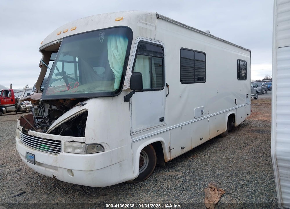 1999 WORKHORSE CUSTOM CHASSIS MOTORHOME CHASSIS P3500 VIN: 5B4JP37J5X3312104