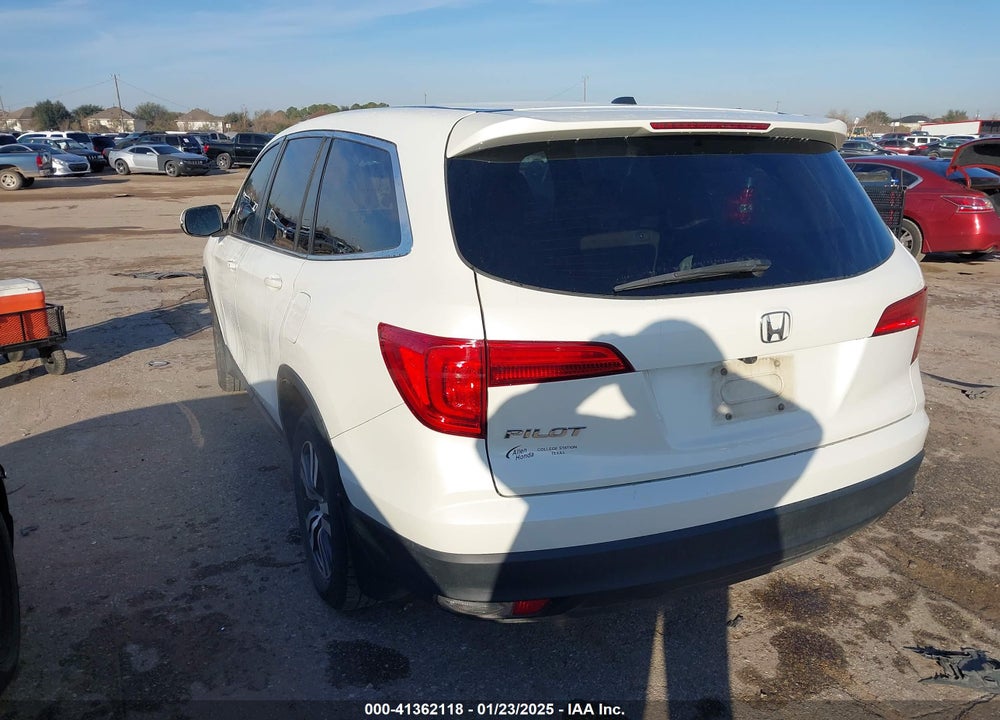 2018 HONDA PILOT EX-L VIN: 5FNYF5H58JB021793