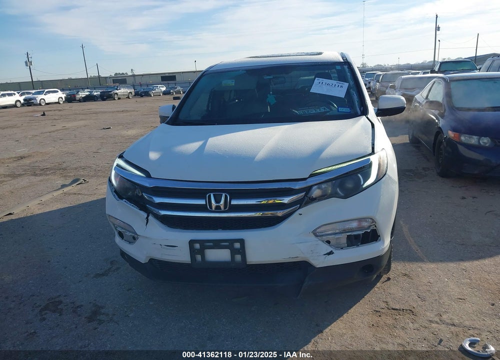 2018 HONDA PILOT EX-L VIN: 5FNYF5H58JB021793