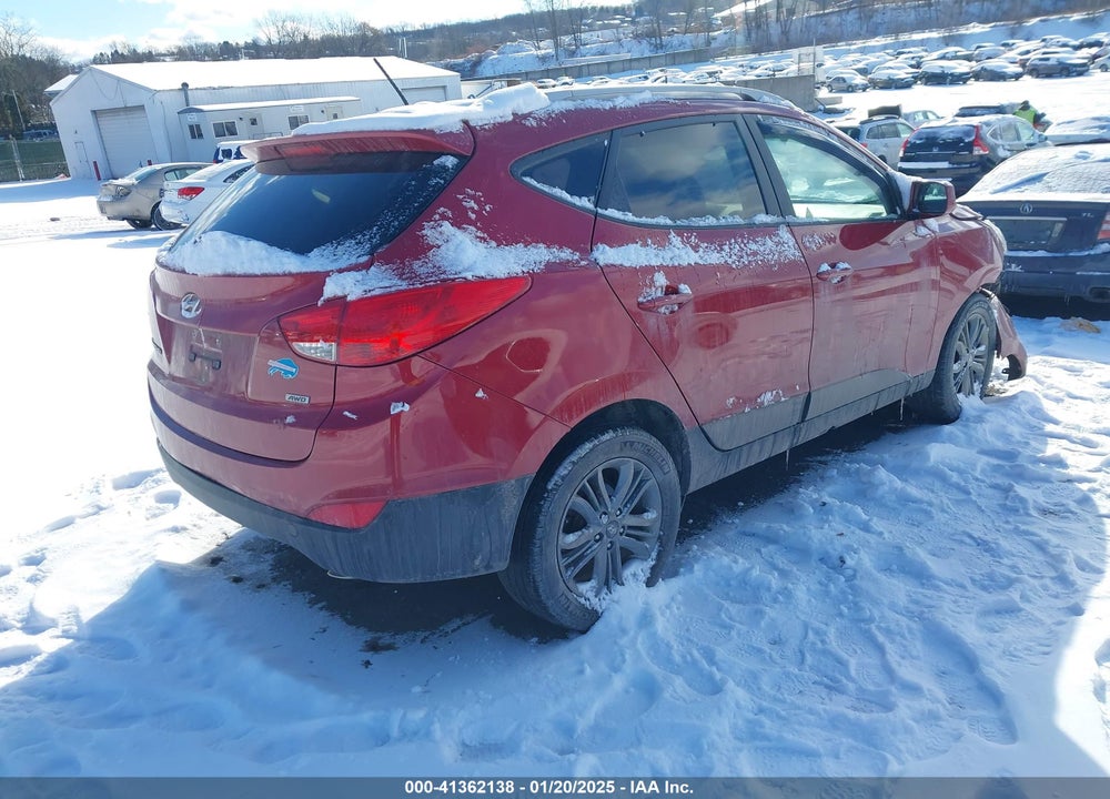 2015 HYUNDAI TUCSON SE VIN: KM8JUCAG8FU111740