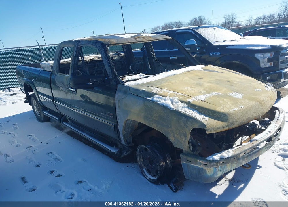 2002 CHEVROLET SILVERADO 2500HD LS VIN: 1GCHC29112E126651