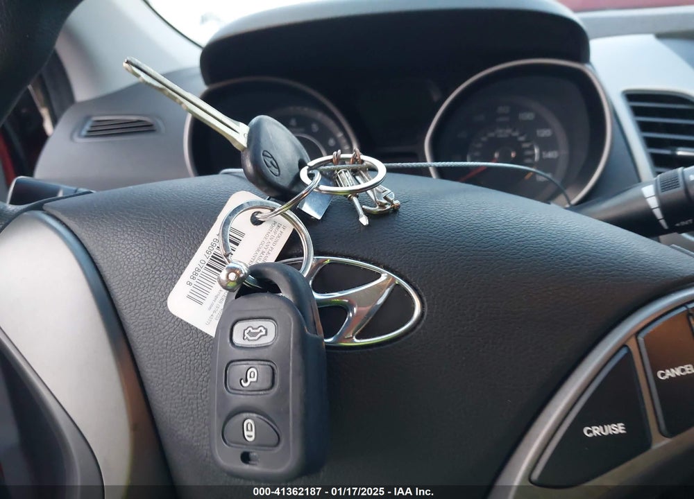 2014 HYUNDAI ELANTRA SE VIN: 5NPDH4AE1EH536879