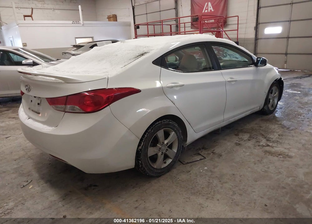 2013 HYUNDAI ELANTRA VIN: 5NPDH4AE6DH274050