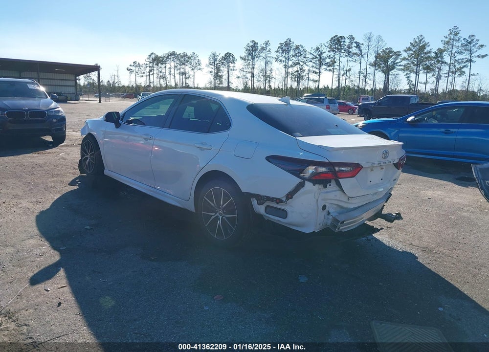 2021 TOYOTA CAMRY VIN: 4T1G11AK1MU581570