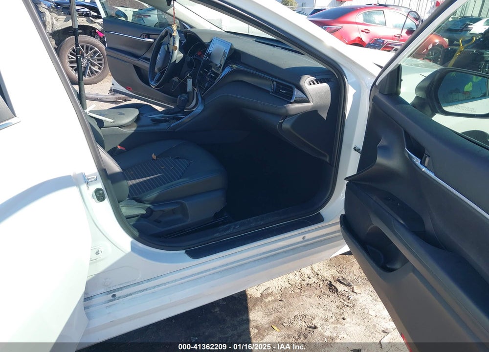 2021 TOYOTA CAMRY VIN: 4T1G11AK1MU581570