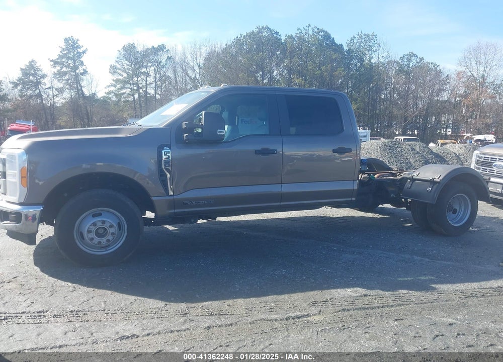 2023 FORD F-350 CHASSIS XL VIN: 1FD8W3GT8PEC55202