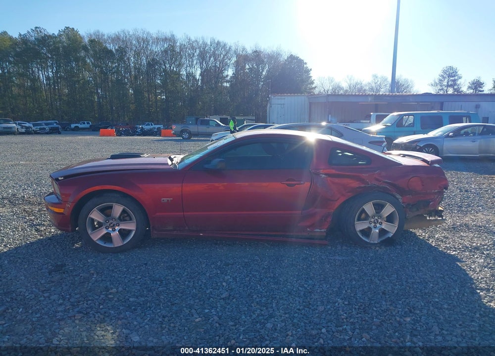 2007 FORD MUSTANG VIN: 1ZVHT82H075217702