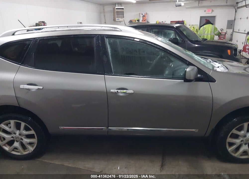 2011 NISSAN ROGUE SV VIN: JN8AS5MV1BW667181