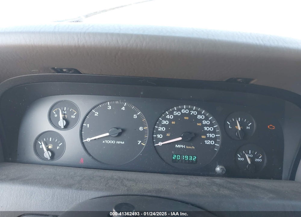 2002 JEEP GRAND CHEROKEE LAREDO VIN: 1J4GW48NX2C243282