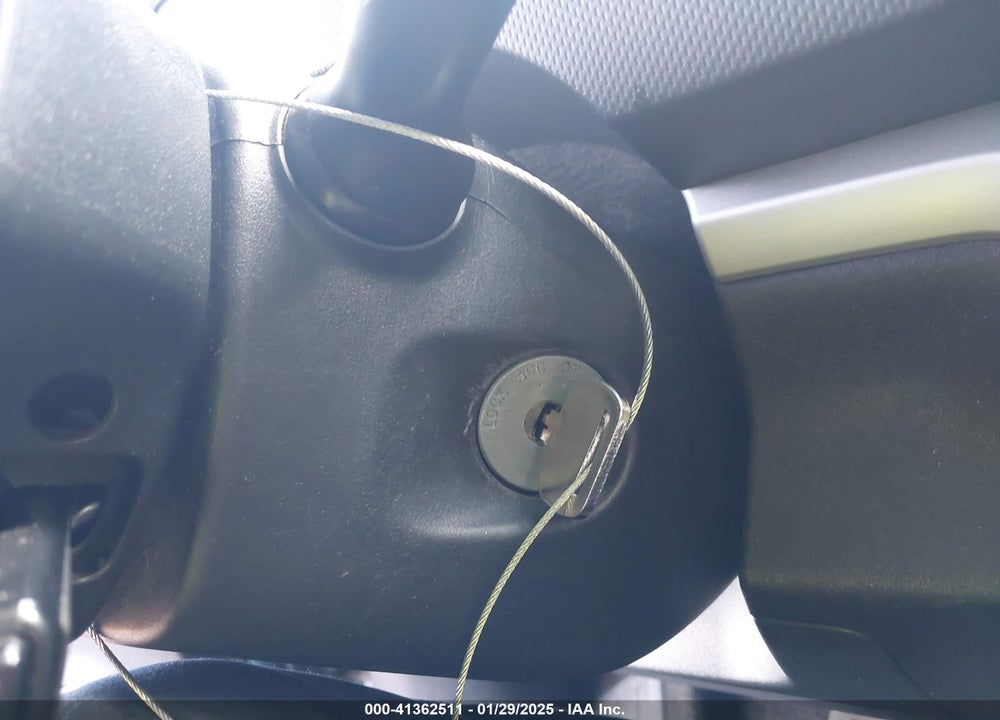 2008 SCION XB VIN: JTLKE50E781028293
