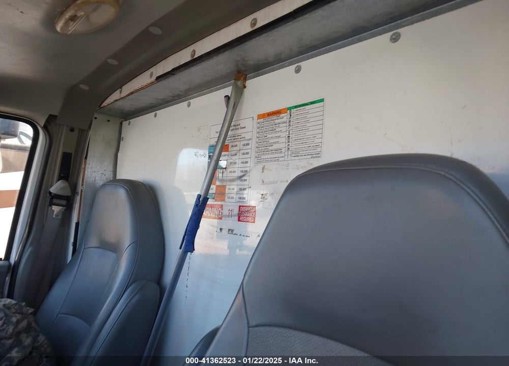 2006 FORD E-350 CUTAWAY VIN: 1FDWE35L86HB12115