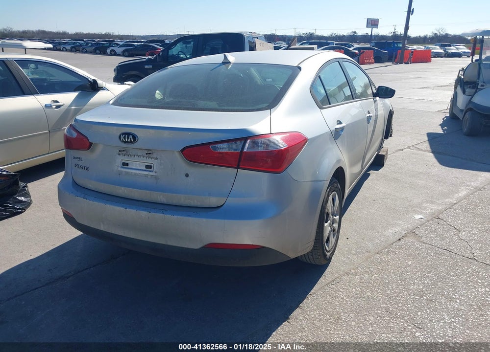 2014 KIA FORTE VIN: KNAFK4A69E5137864