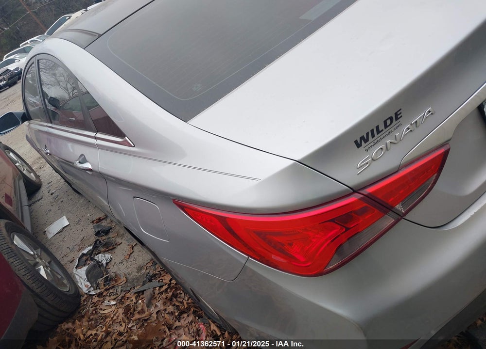 2014 HYUNDAI SONATA VIN: 5NPEC4AC1EH896462