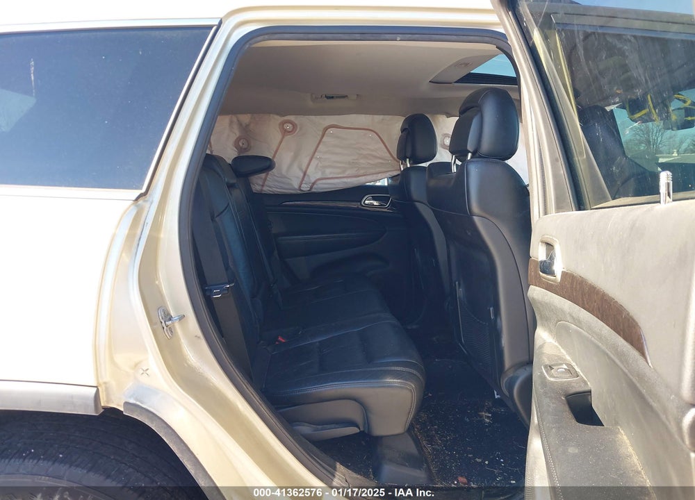 2011 JEEP GRAND CHEROKEE LAREDO VIN: 1J4RR4GG8BC738048