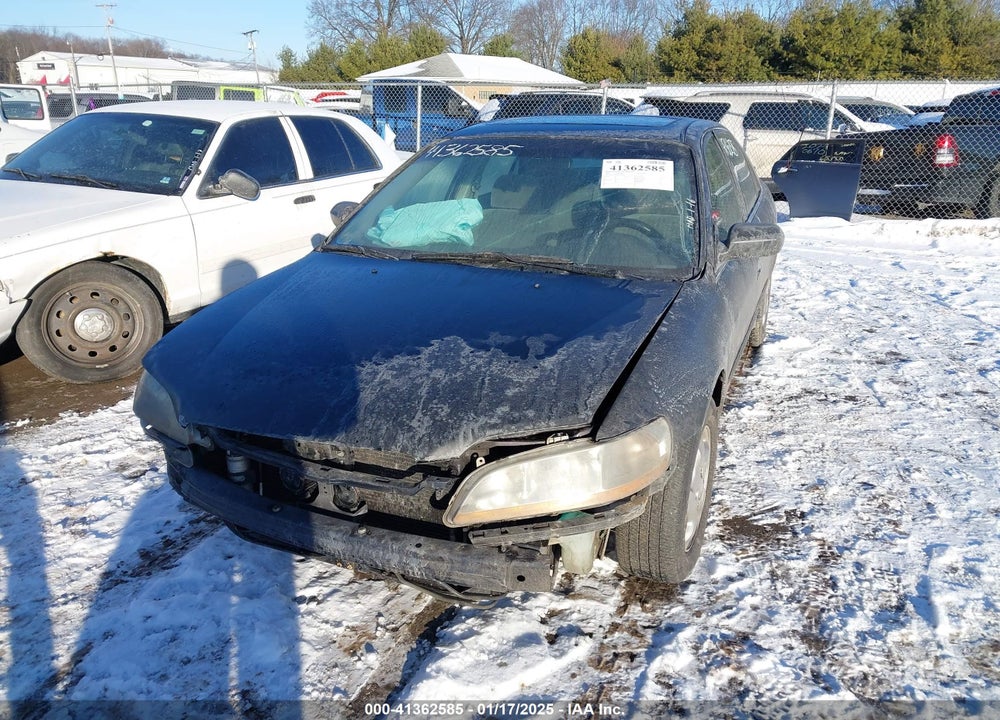 1998 HONDA ACCORD EX VIN: 1HGCG5654WA181715