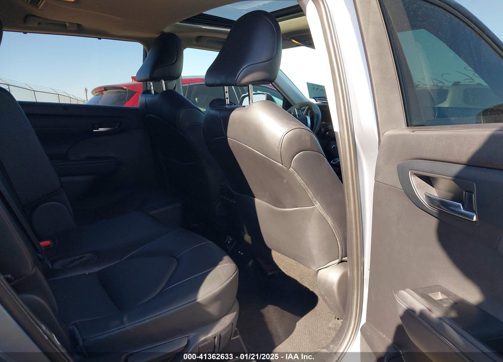 2021 TOYOTA HIGHLANDER VIN: 5TDGZRAH6MS089301