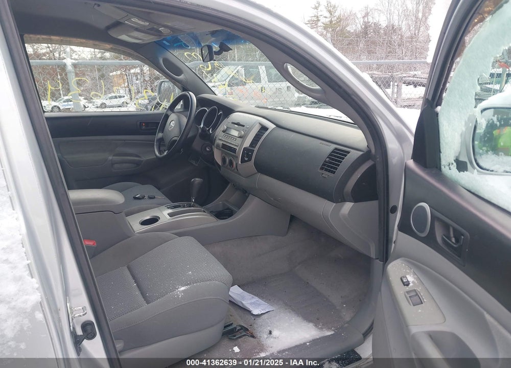 2008 TOYOTA TACOMA VIN: 5TEUU42N58Z533611