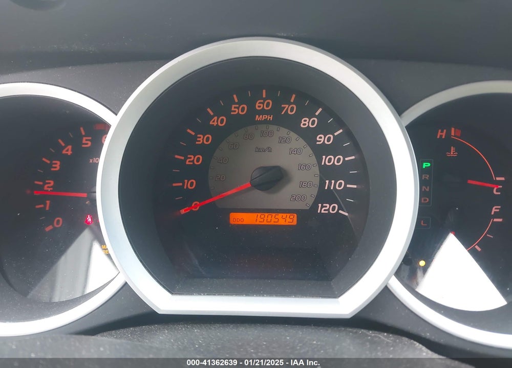 2008 TOYOTA TACOMA VIN: 5TEUU42N58Z533611