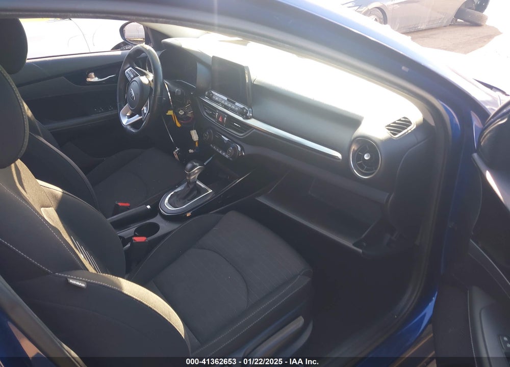 2019 KIA FORTE VIN: 3KPF34AD9KE056622