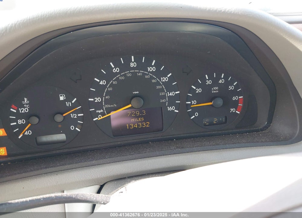 2002 MERCEDES-BENZ CLK 320 VIN: WDBLK65G32T104613