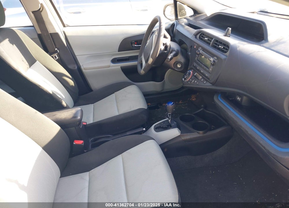2013 TOYOTA PRIUS C VIN: JTDKDTB32D1046161
