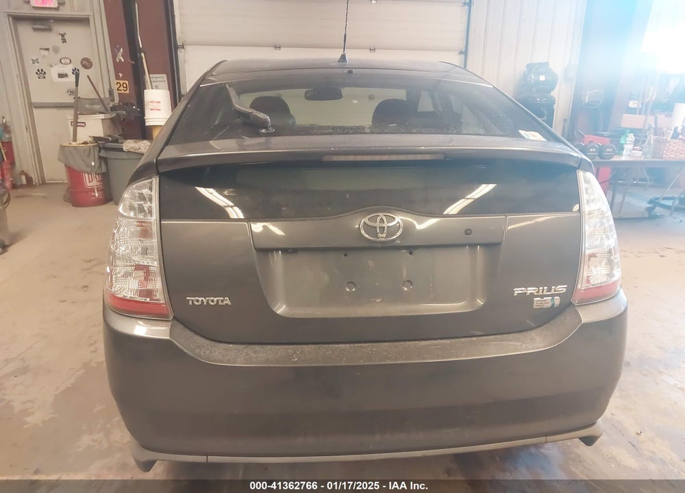 2008 TOYOTA PRIUS TOURING VIN: JTDKB20U183332153