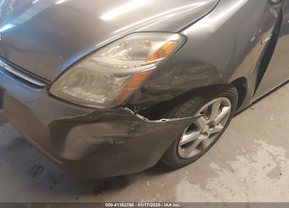 2008 TOYOTA PRIUS TOURING VIN: JTDKB20U183332153