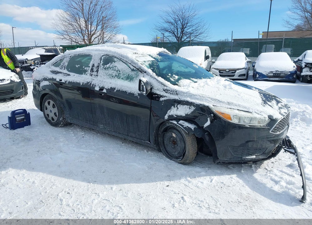 2015 FORD FOCUS S VIN: 1FADP3E24FL381342