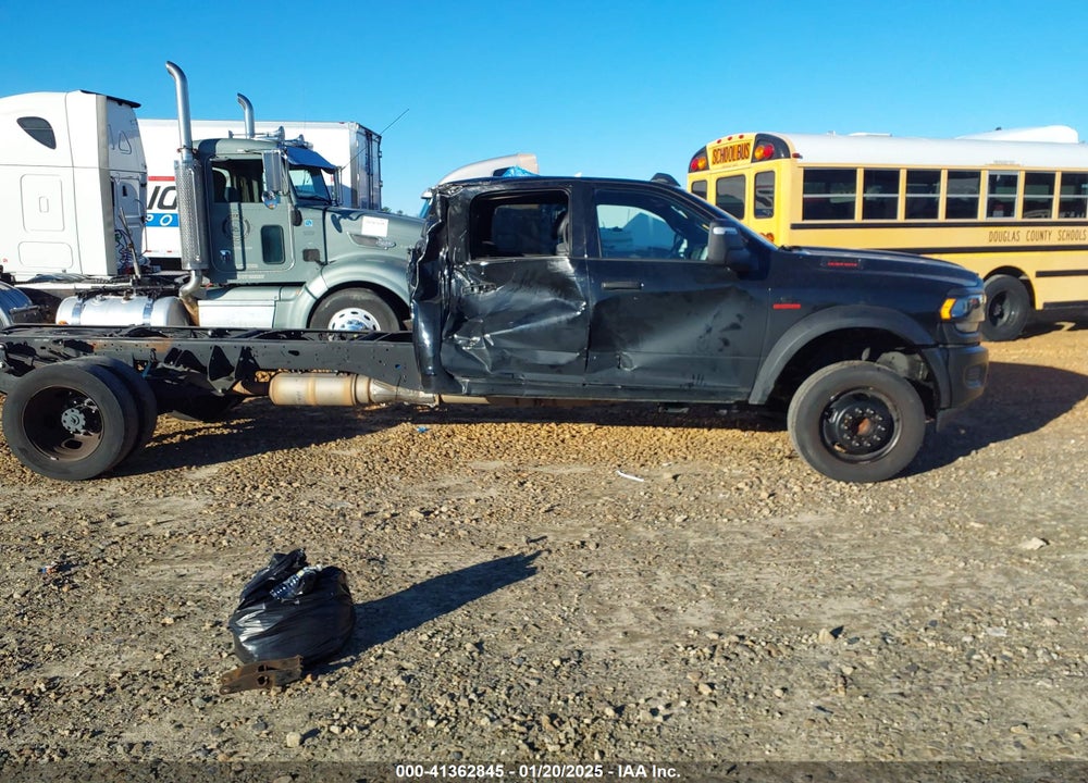 2024 RAM 5500 CHASSIS TRADESMAN/SLT VIN: 3C7WRMFL8RG120116