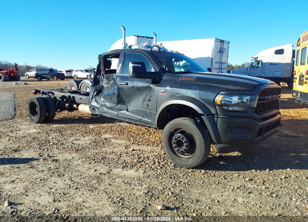 2024 RAM 5500 CHASSIS TRADESMAN/SLT VIN: 3C7WRMFL8RG120116