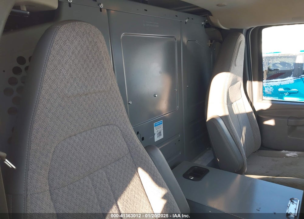 2016 CHEVROLET EXPRESS 2500 WORK VAN VIN: 1GCWGAFF8G1337687