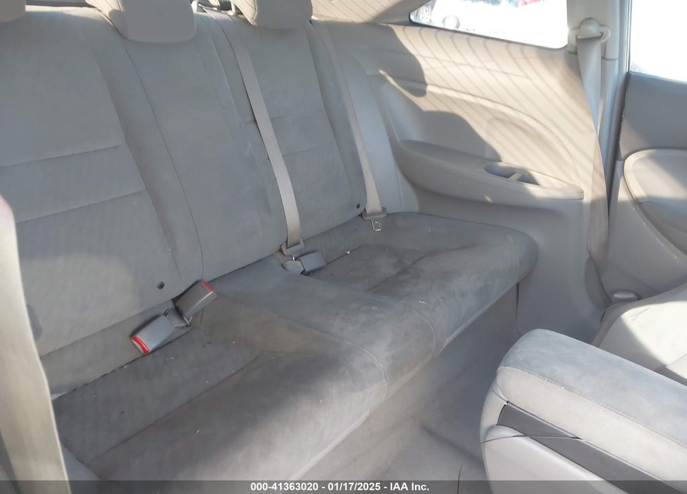 2010 HONDA CIVIC CPE VIN: 2HGFG1B62AH507154
