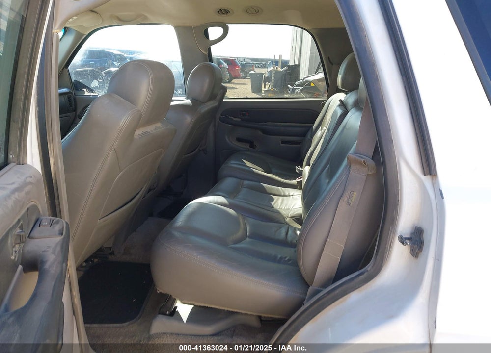 2003 CHEVROLET TAHOE VIN: 1GNEC13Z43R282194