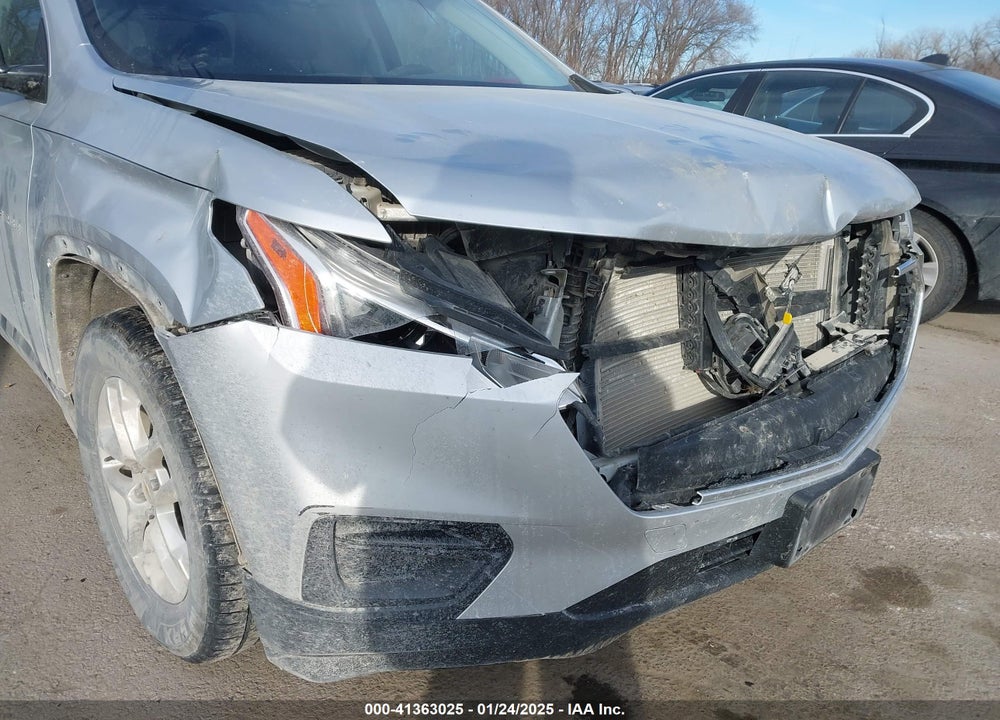 2019 CHEVROLET TRAVERSE LS VIN: 1GNEVFKW0KJ218505