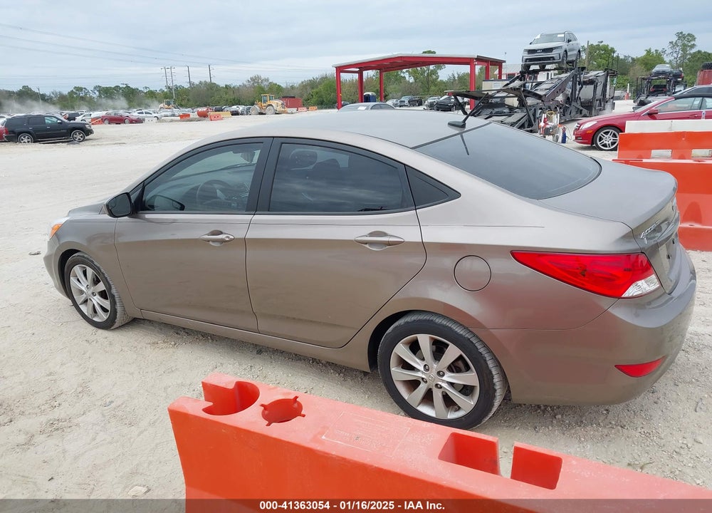 2014 HYUNDAI ACCENT VIN: KMHCU4AE9EU738636