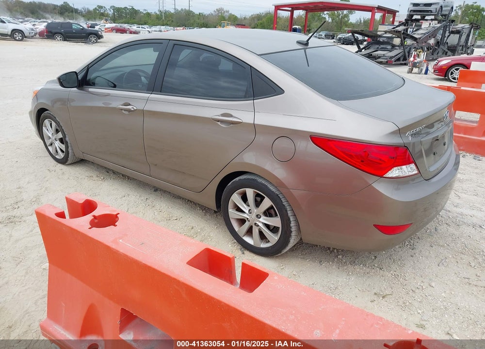 2014 HYUNDAI ACCENT VIN: KMHCU4AE9EU738636